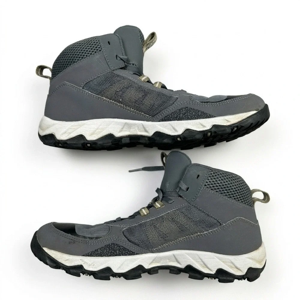 Columbia Techlite Mens Hiking Boots Size 10 Grey BM0163-053 Omni-Grip Trail Mid